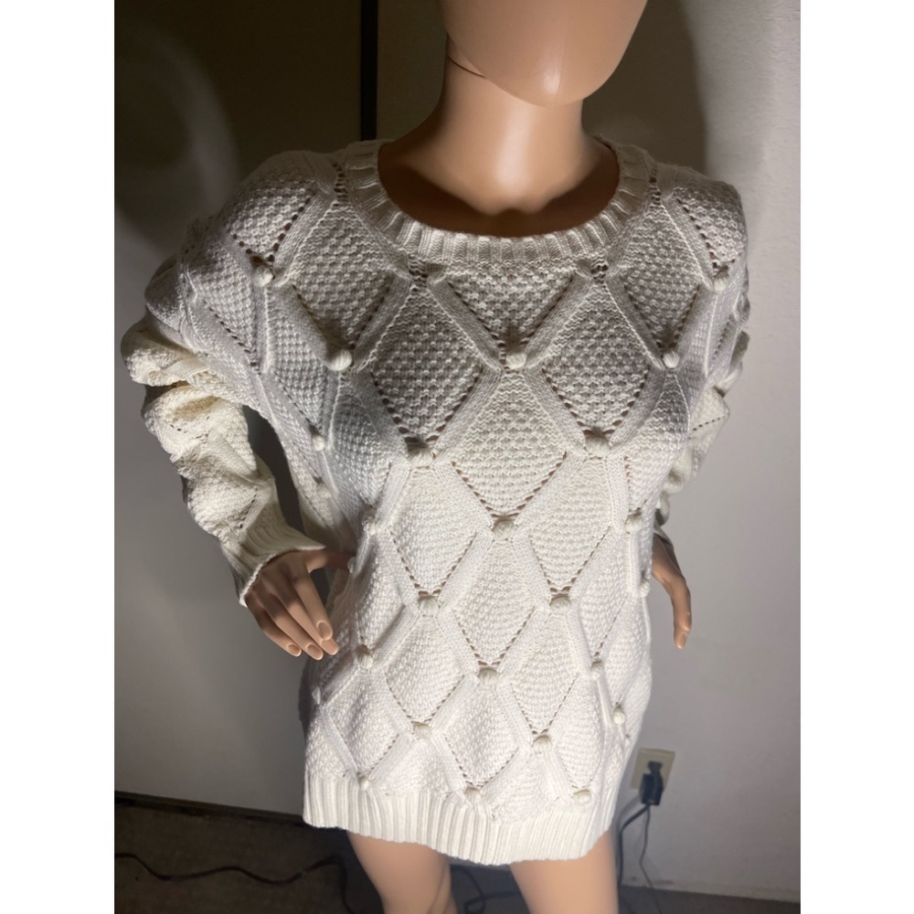 🤍 Forever 21 Cable Knit Pom Pom Sweater Medium NWT Cozy Cream - Picture 2 of 3